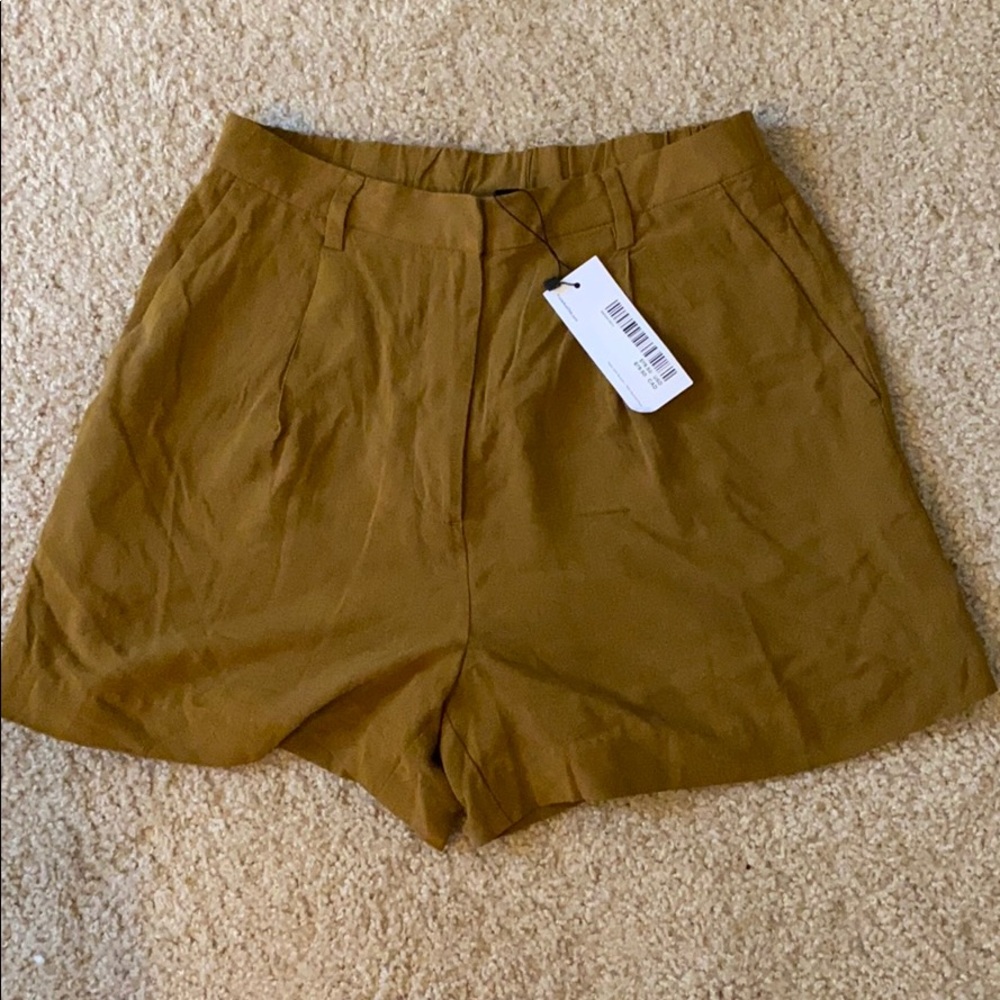 Brown baggy shorts NWT